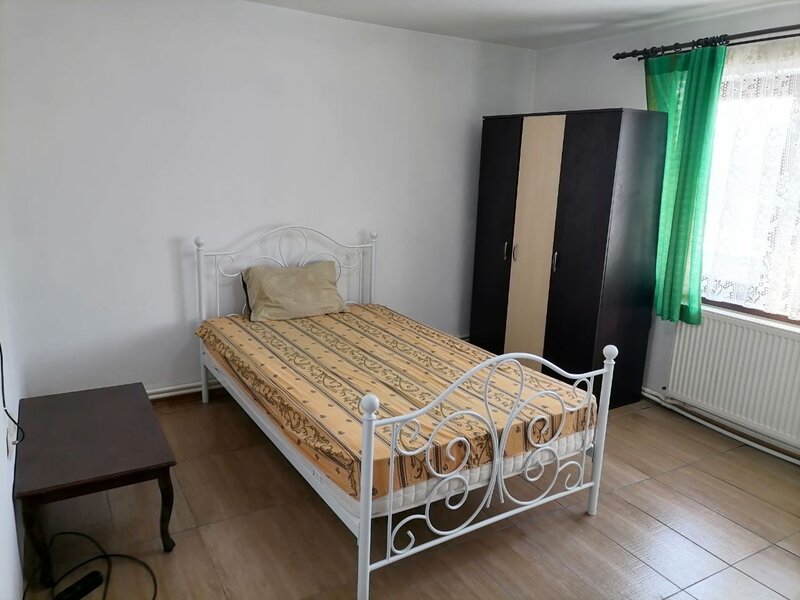 Aparatorii Patriei, aproape metrou